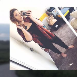 Meet your Posher, Andrea